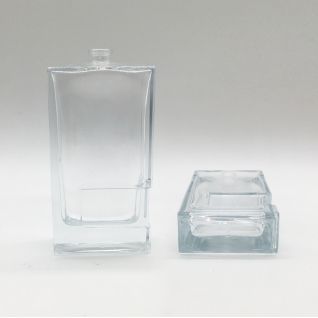 GLASS BOTTLE
